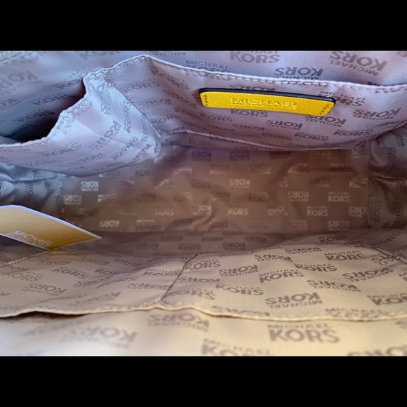 NWT Michael Kors Large Ciara tote handbag yellow - Picture 5 of 6